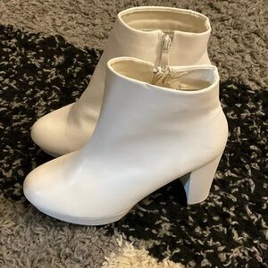 Forever Link White Ankle Booties